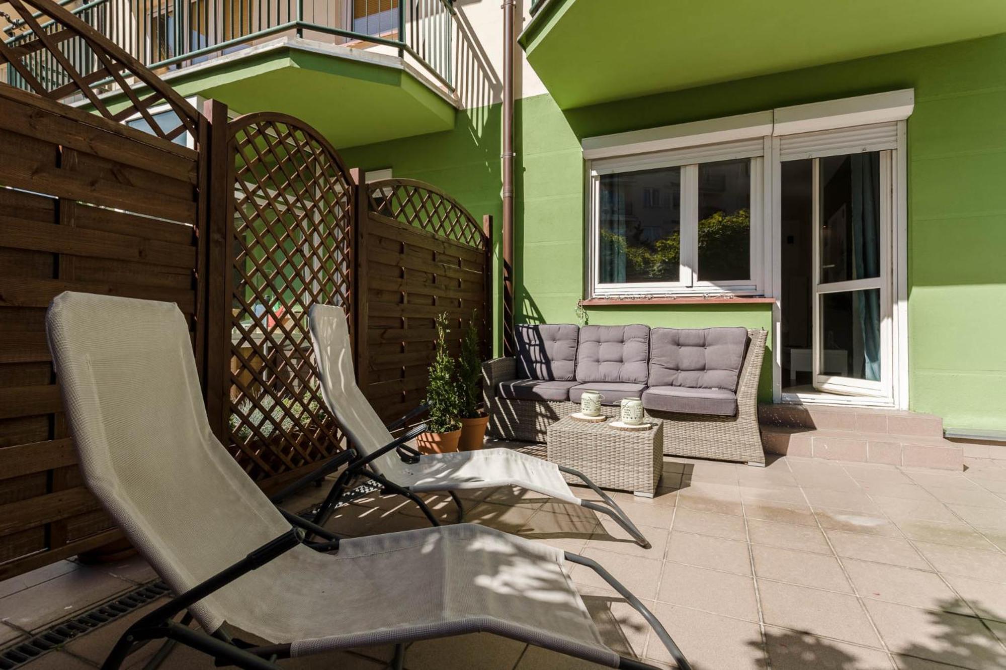 Chill Apartments Kabaty Family Warsaw Exterior photo