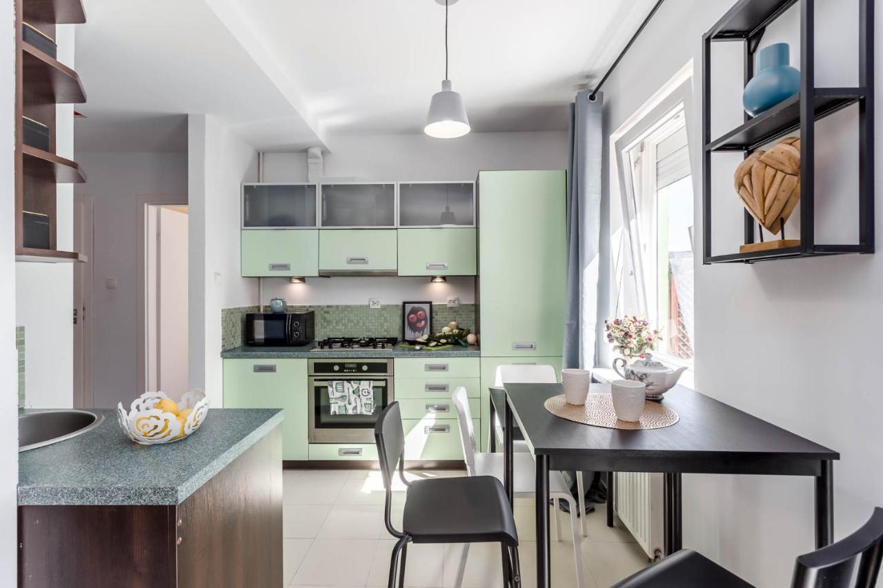 Chill Apartments Kabaty Family Warsaw Exterior photo