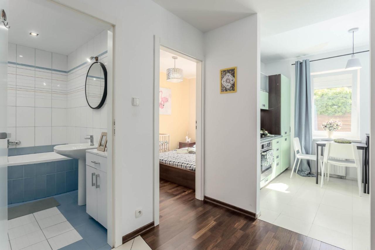 Chill Apartments Kabaty Family Warsaw Exterior photo