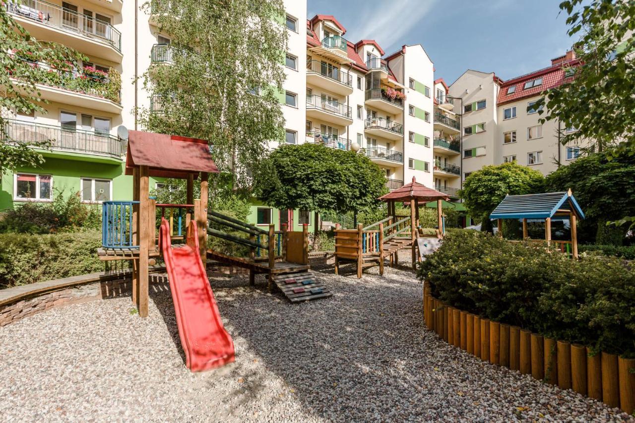 Chill Apartments Kabaty Family Warsaw Exterior photo